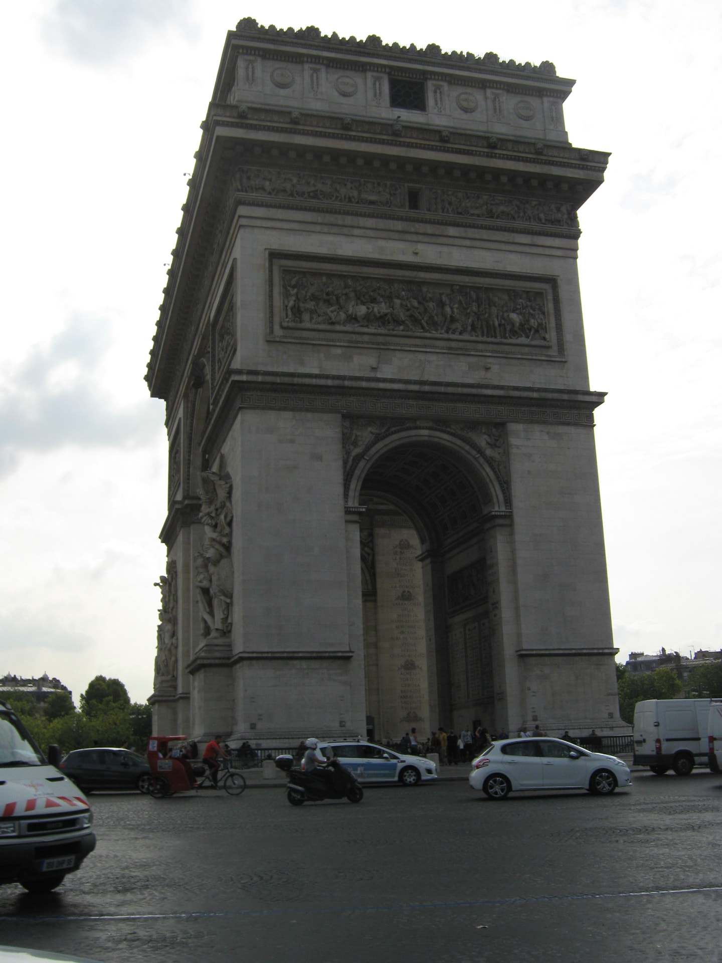 Arc de Triomphe · আর্ক দ্য ত্রিয়ঁফ, Paris, France